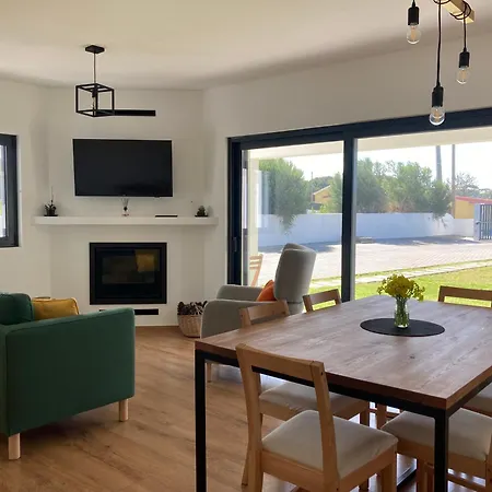 45 Pines West * Acafora